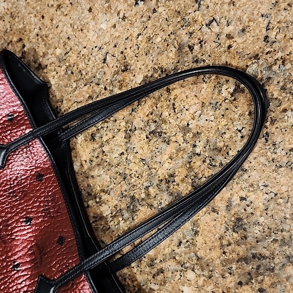 MCM Metallic Scooter Red Medium Kira NS Shopper Tote - Picture 10 of 16
